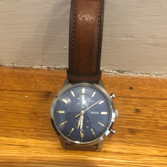 Men’s Watch - Picture 2 of 7